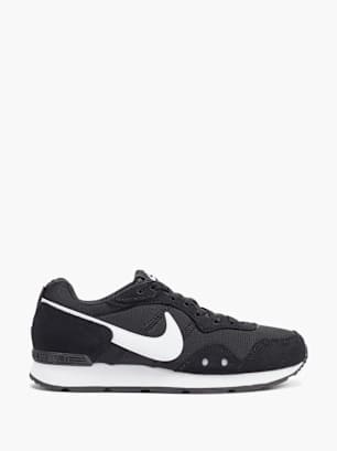 Nike Sneaker Sort