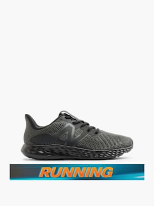New Balance Futócipő fekete