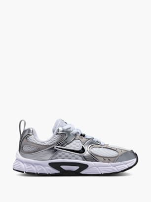 Nike Tenisky Šedá