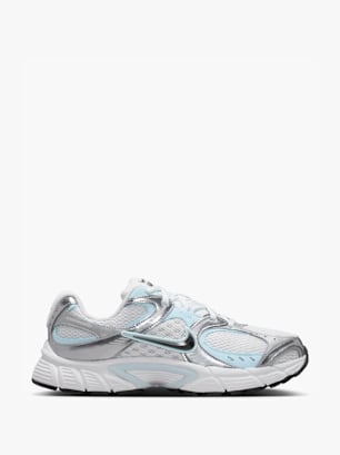 Nike Tenisky Strieborná