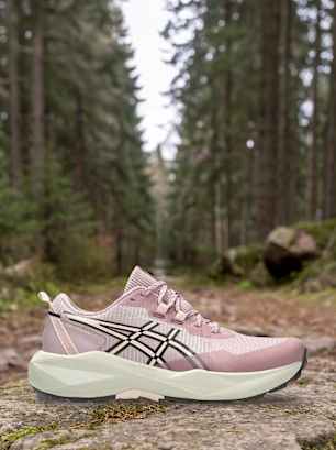 ASICS Baskets de course Pink