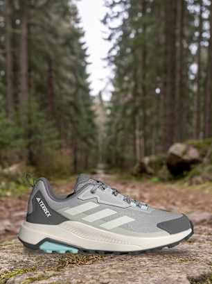 adidas Laufschuh Grau