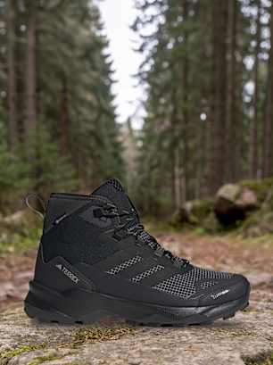 adidas Terrex Skychaser AX5 Mid GORE-TEX CLIMAWARM+ Wanderschuh Schwarz