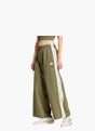 adidas Essentials 3-Streifen Lifestyle Woven Parachute Hose Grün 132645 2