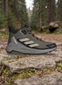 adidas Chaussure de randonnée Olive 128816 1