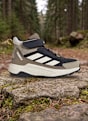 adidas Chaussure de randonnée beige 141169 1