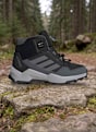 adidas Chaussure de randonnée gris 151216 1