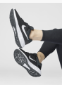 Nike Bežecká obuv schwarz 7779 7